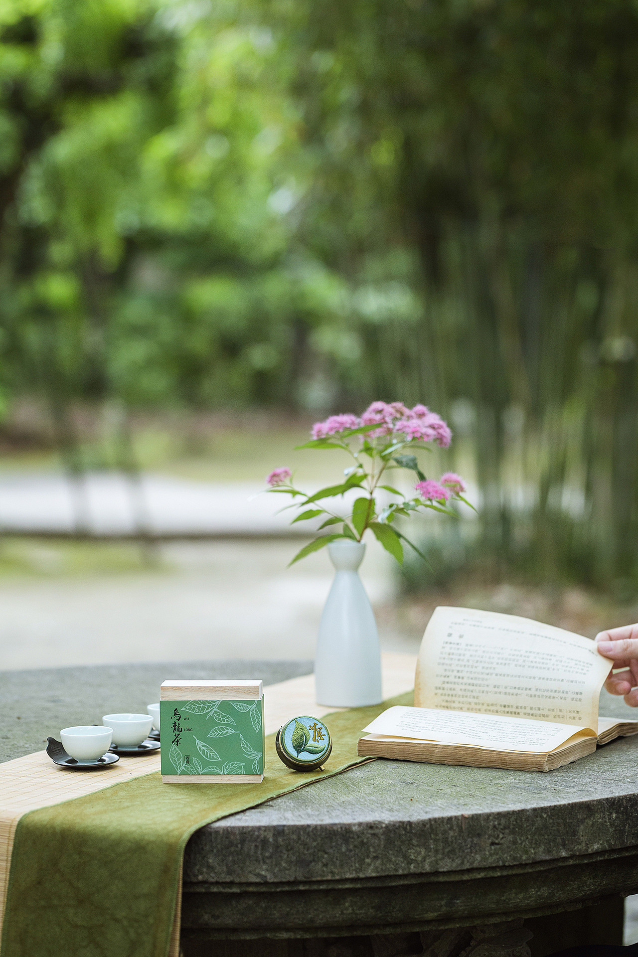 国风静物摄影 | 兜里有香香绿茶香膏