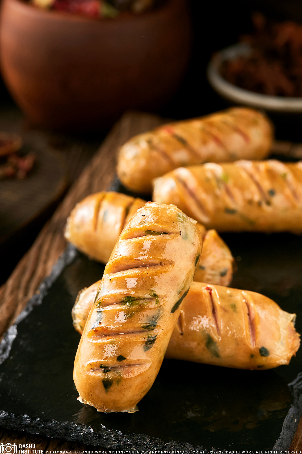 青红椒肠 | 火腿肠 | 香肠（图ZMzA1NjcyNTQ0） - 美食摄影 - 站酷设计师摄影小林原创素材 - 站酷ZCOOL