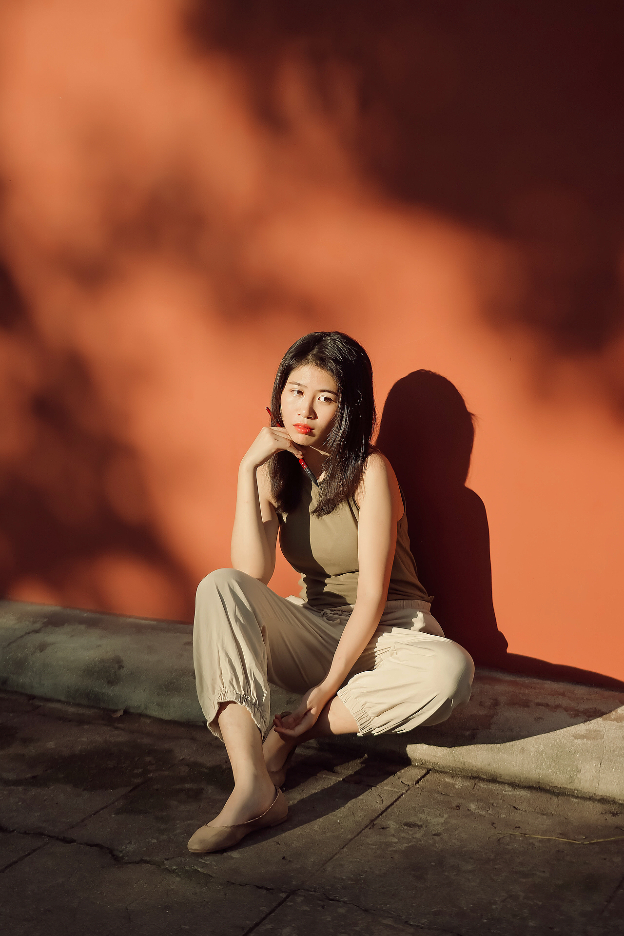 夕阳红墙与诗人（图ZMzQ1OTQ4NDc2） - 人像摄影 - 站酷设计师KK想要和这个世界原创素材 - 站酷ZCOOL