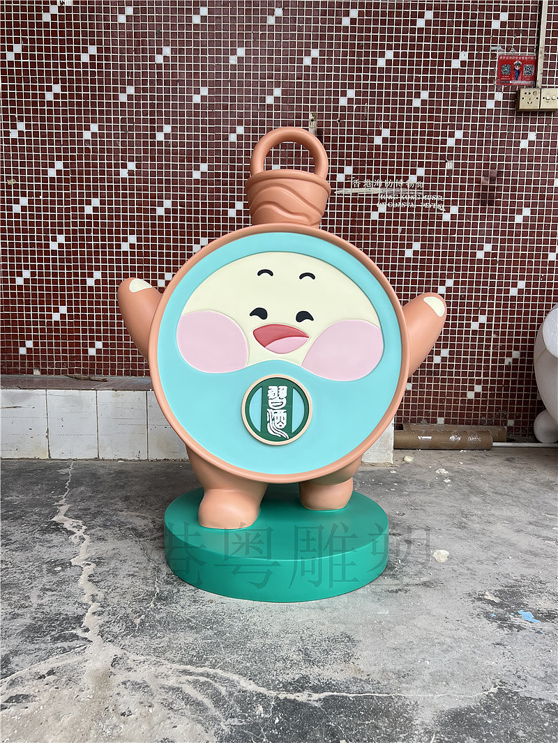 玻璃钢纤维刁酒ip酒瓶模型定制活动促销雕塑装饰品摆件