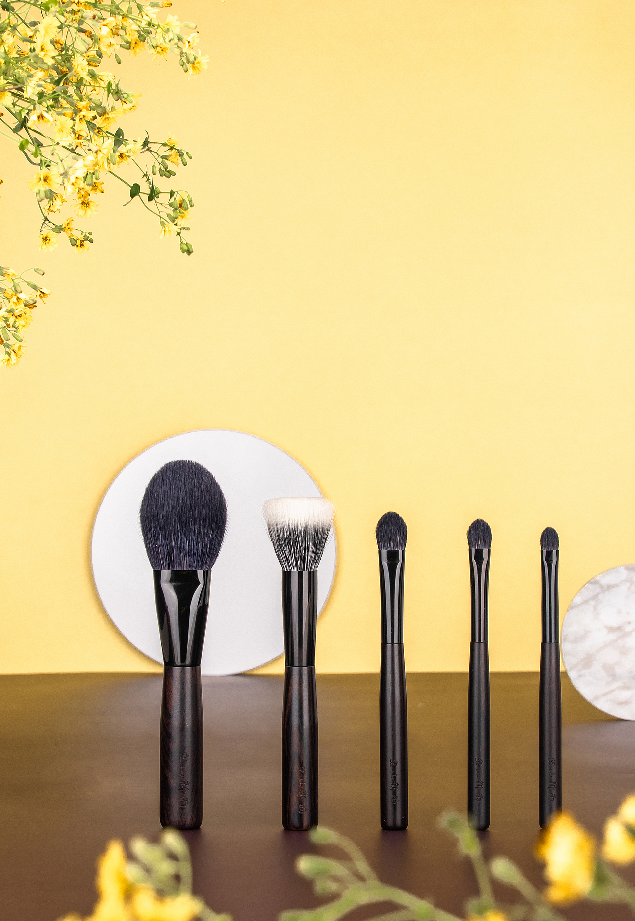 化妆刷（图ZMzAwOTIxMzM2） - 产品摄影 - 站酷设计师姚曳86原创素材 - 站酷ZCOOL