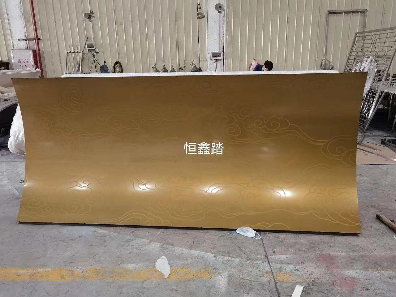 商场大堂不锈钢双曲天花 异形不锈钢天花吊顶装饰（图ZMzI0MTkxMTc2） - 其他工业/产品 - 站酷设计师恒鑫踏不锈钢制品原创素材 - 站酷ZCOOL