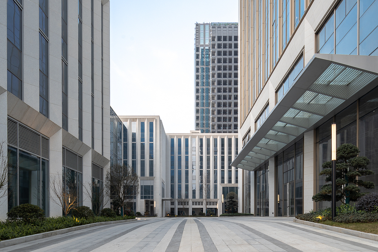 成都传化中心（图ZMzExNzI5ODYw） - 环境/建筑摄影 - 站酷设计师梁文军原创素材 - 站酷ZCOOL