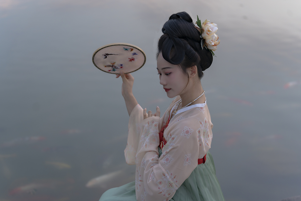 唐·双子（图ZMzIwNTIzNjky） - 人像摄影 - 站酷设计师鲤镜原创素材 - 站酷ZCOOL