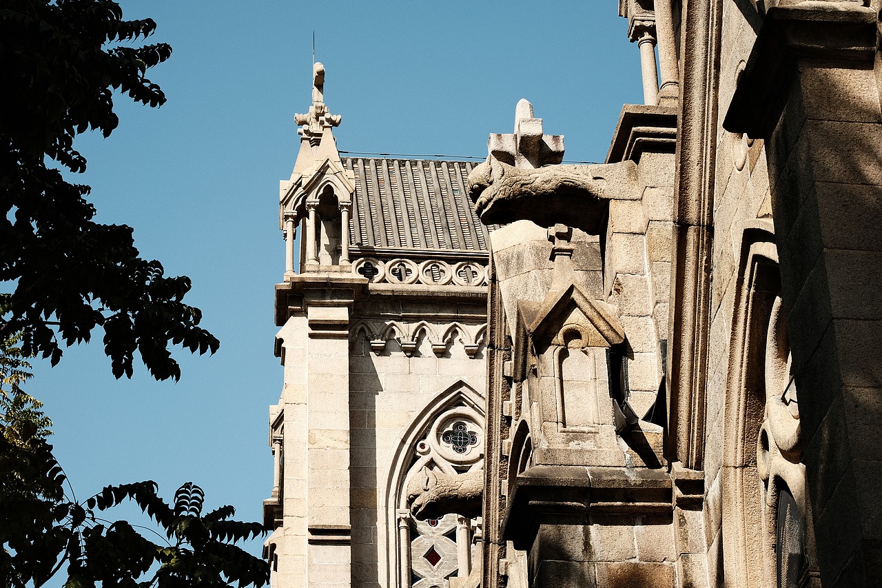 石室圣心教堂（图ZMzMxMzMxOTQ4） - 风光摄影 - 站酷设计师NoMilkTree奶树原创素材 - 站酷ZCOOL