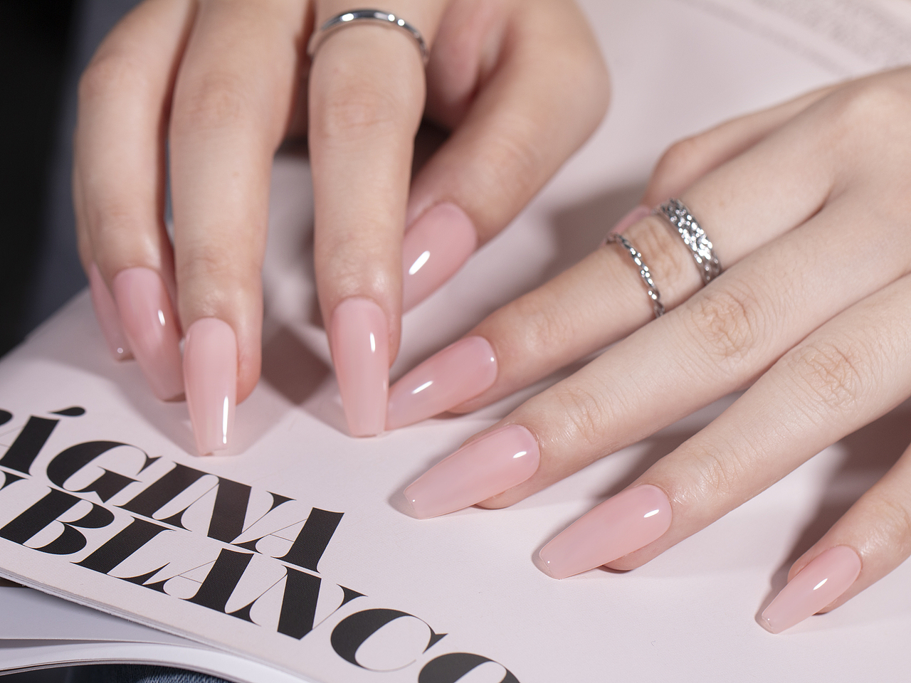 美甲 手摸（图ZMzEzMDM4Mjg0） - 产品摄影 - 站酷设计师水货摄影师原创素材 - 站酷ZCOOL