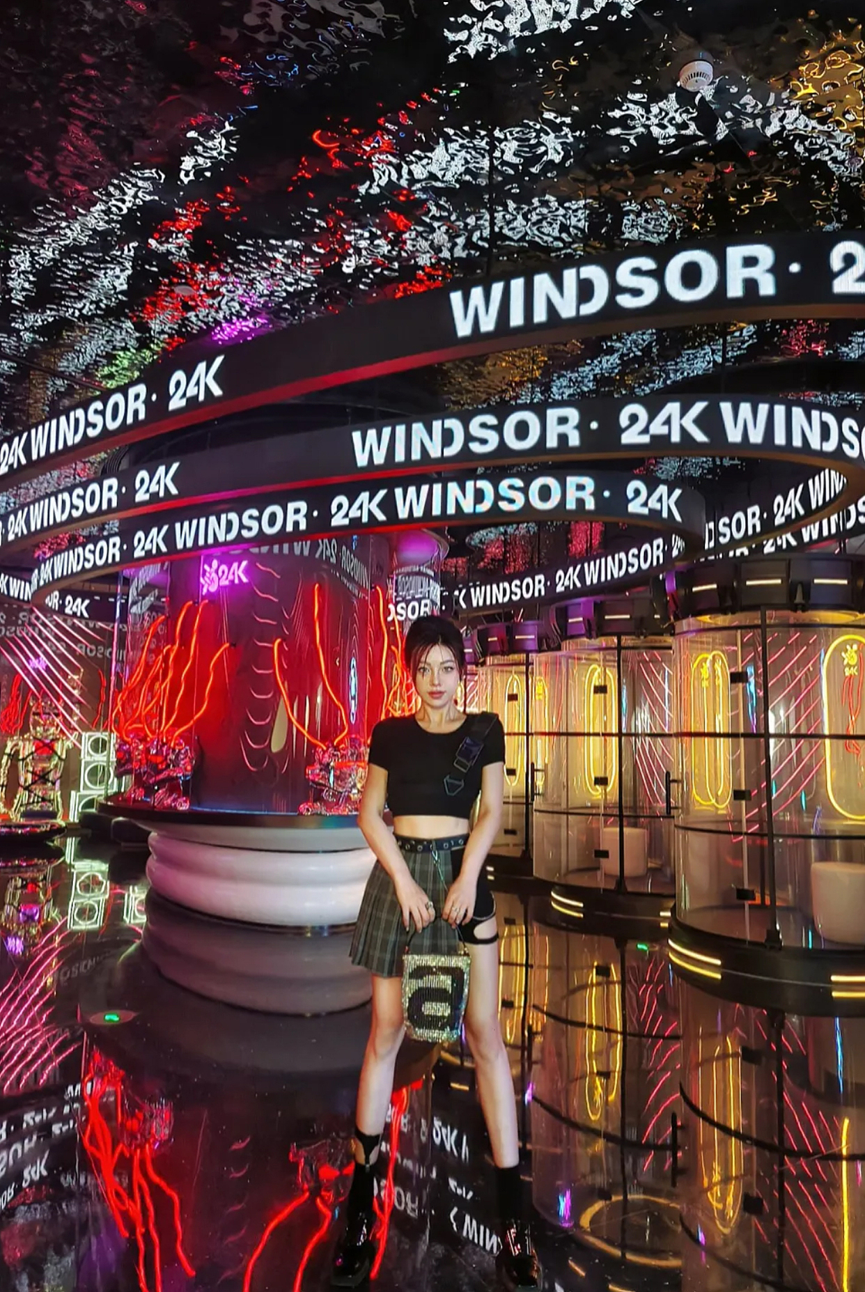 超有科技感的KTV设计！温莎24K·3店客户体验篇（图ZMzQ3MTE3NjUy） - 商业空间设计 - 站酷设计师新冶组设计原创素材 - 站酷ZCOOL