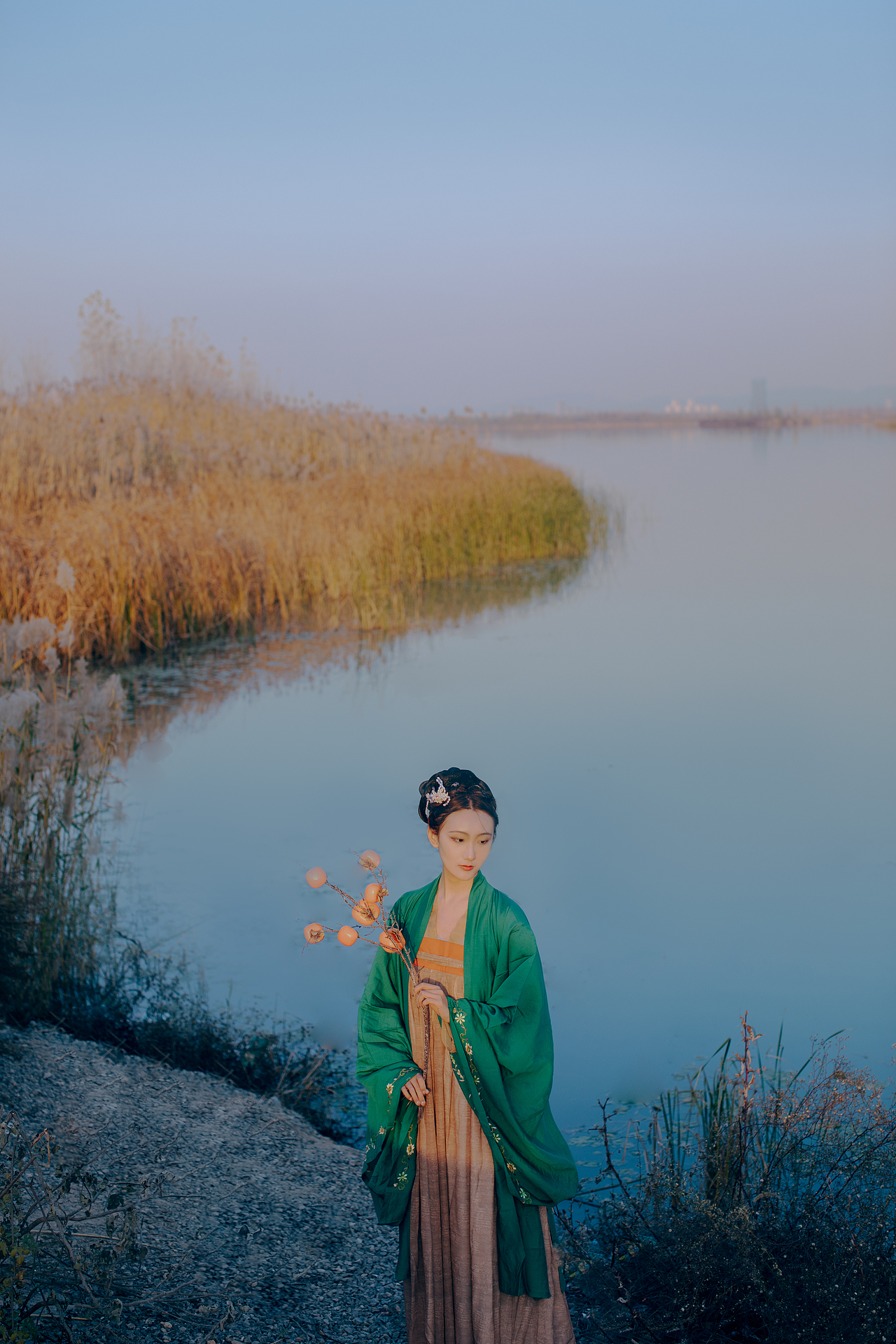 我寄愁心与明月,随风直到夜郎西。