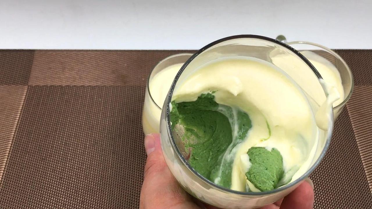 抹茶奶油布丁,嫩嫩滑滑,清凉丝滑,消暑圣品。