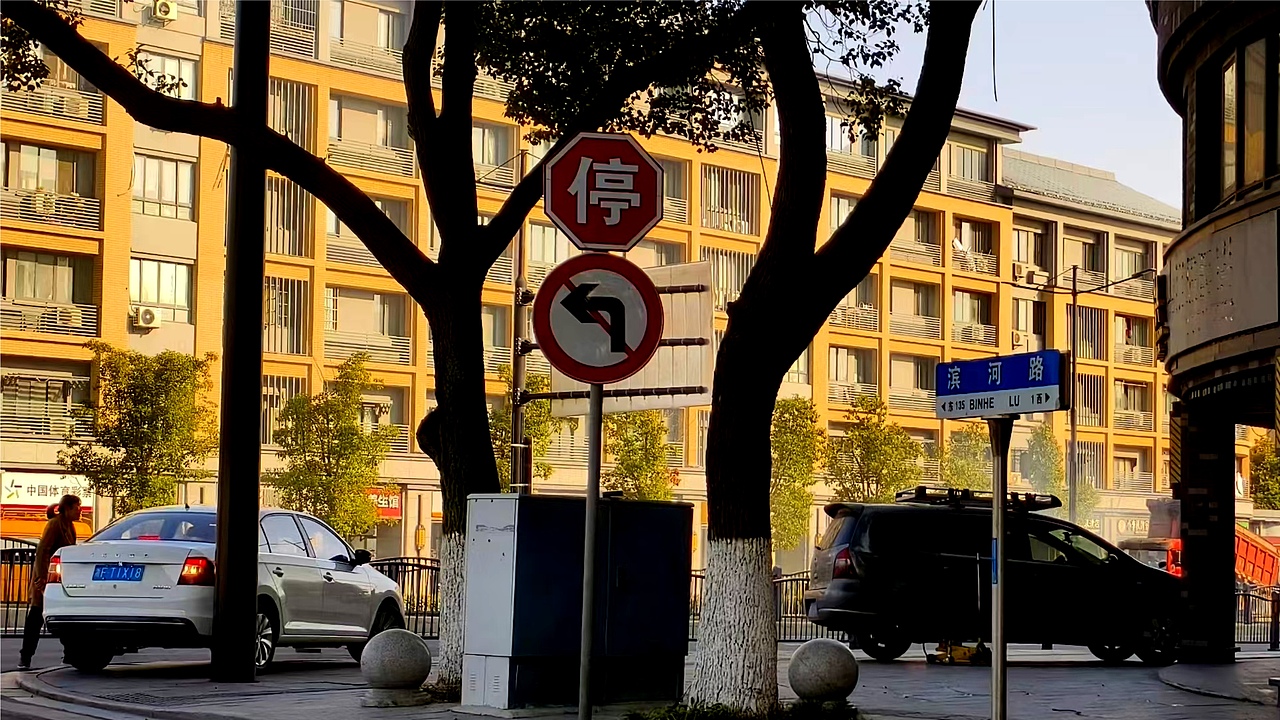 手机随手拍，城市角落（图ZMzY5MTU1MTA0） - 环境/建筑摄影 - 站酷设计师哆啦小红花原创素材 - 站酷ZCOOL