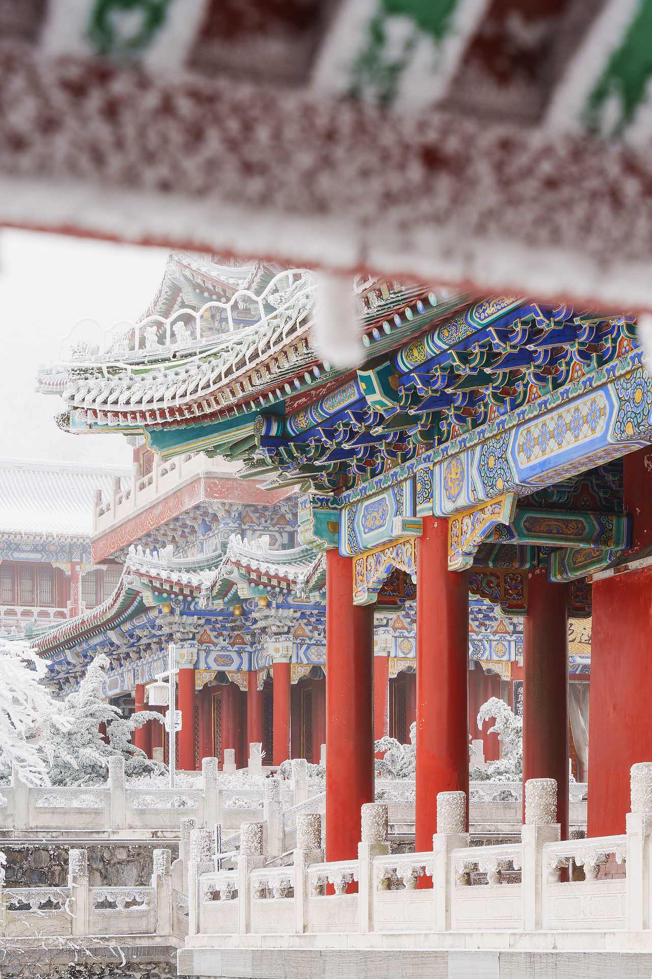天门山寺 白里透红
