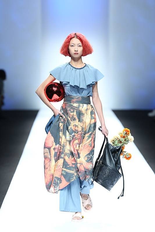 魔烁 #上海时装周2015秋冬# black spoon