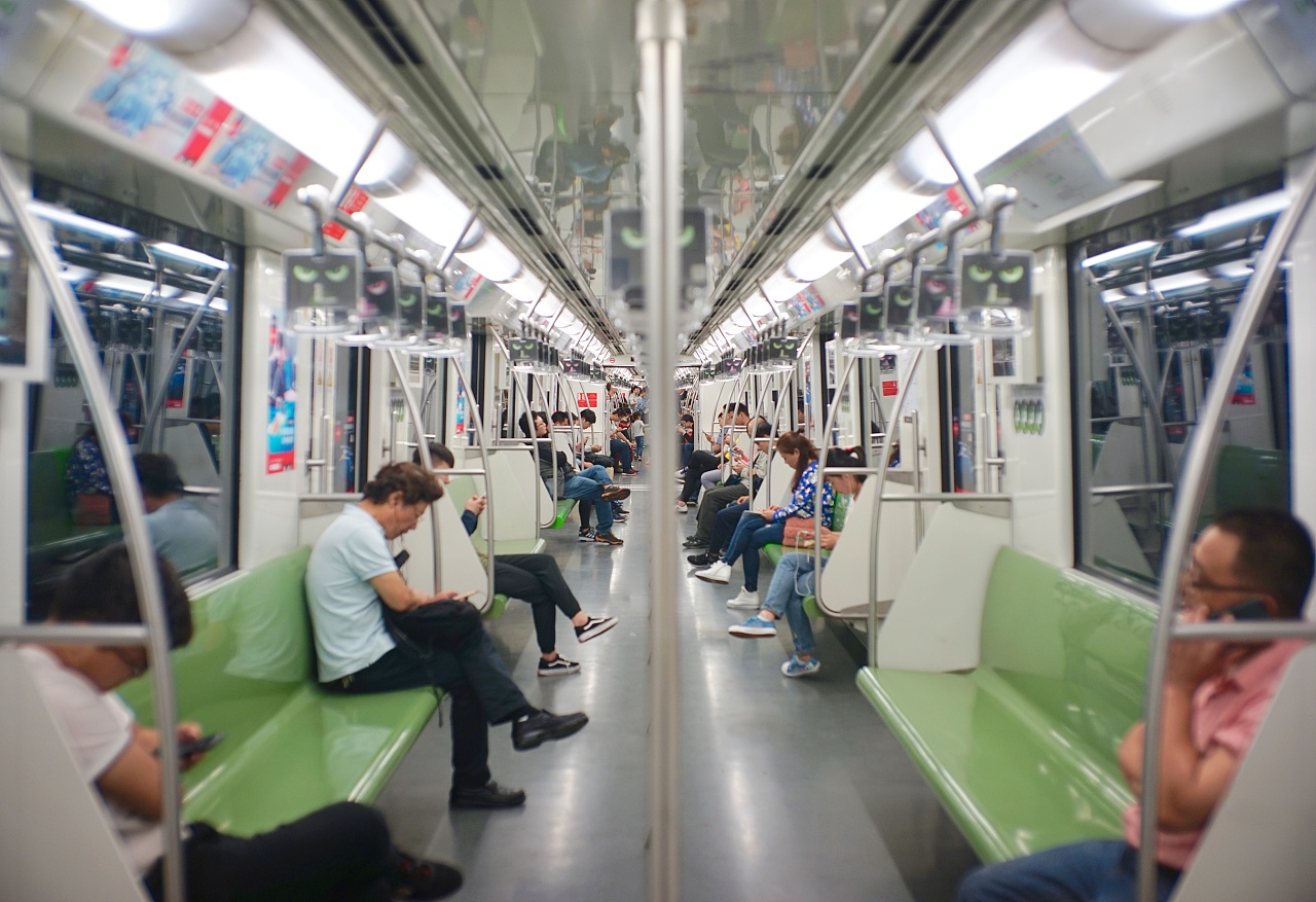 上海地铁摄影图高清摄影大图-千库网