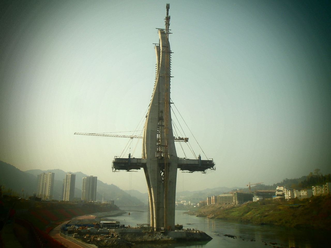 建设中的乌江三桥