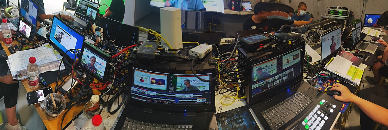 虚拟场景案例-中国科学院大学3D虚拟舞台朗诵虚拟直播（图ZMzA2NDk5NTk2） - 场景 - 站酷设计师空间设计师kk原创素材 - 站酷ZCOOL