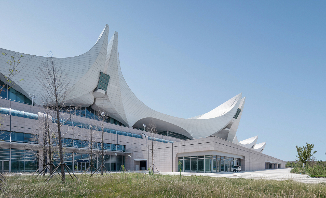 建筑摄影|青岛红岛站