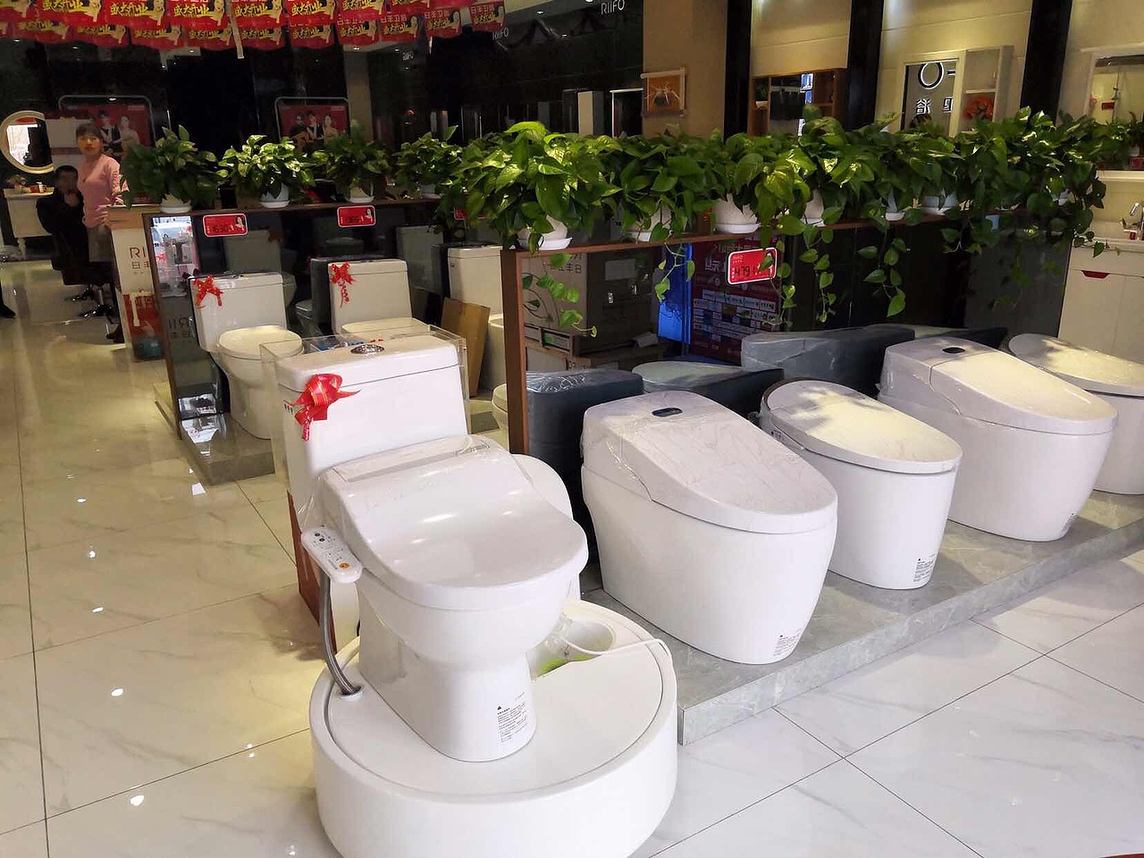 日丰卫浴专卖店库尔勒店 卫浴门店摄影精选