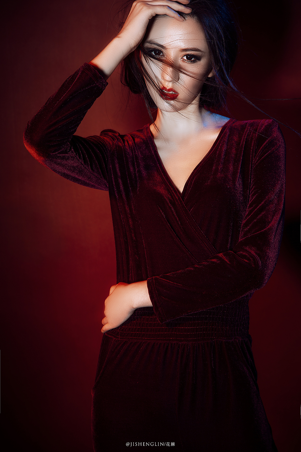 个人写真（图ZMTgyMTMxNDEy） - 人像摄影 - 站酷设计师花棘原创素材 - 站酷ZCOOL