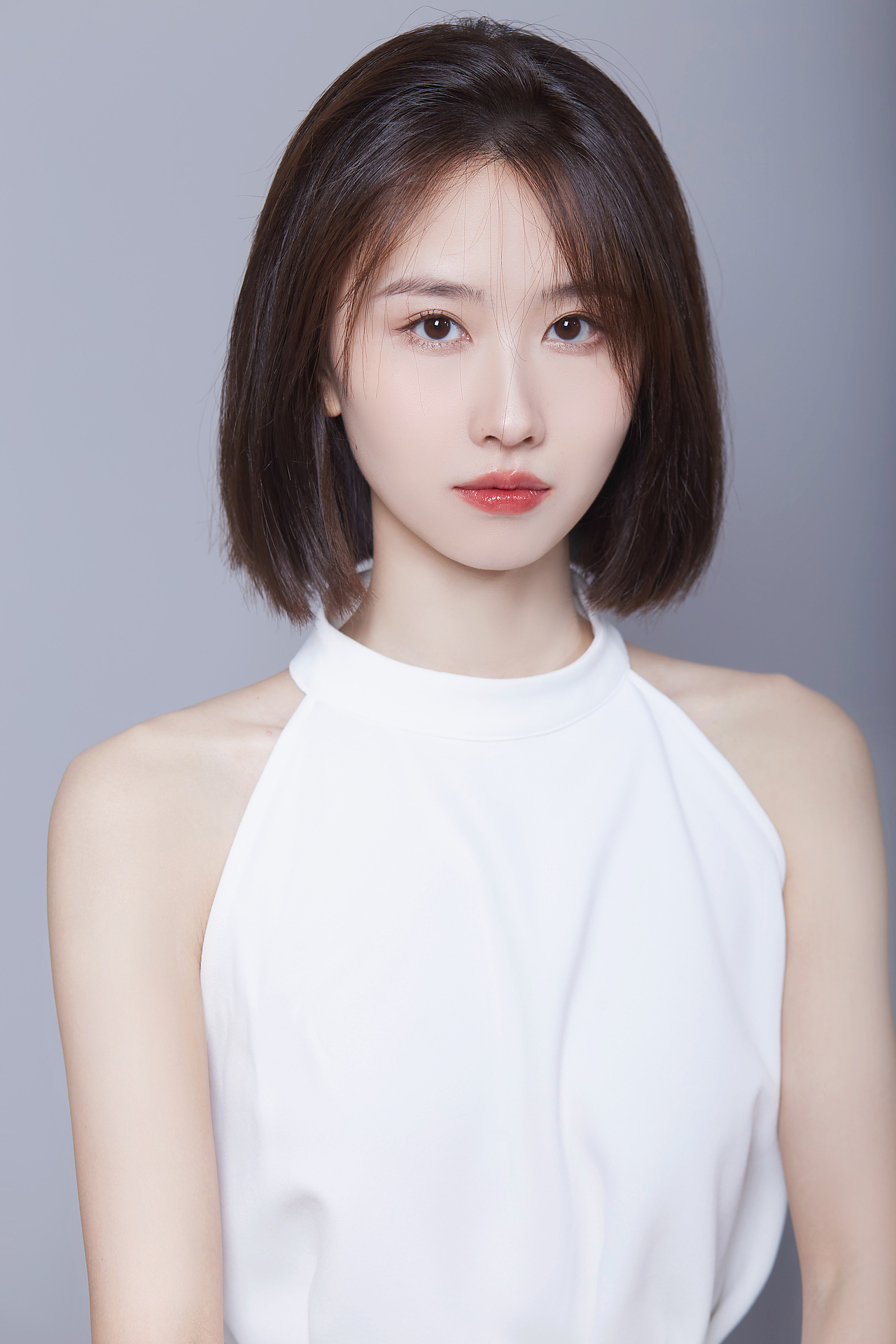 别轻易沦陷❄️清冷姐姐风，（图ZMjcxMDc4MzEy） - 人像摄影 - 站酷设计师白兔糖写真馆原创素材 - 站酷ZCOOL