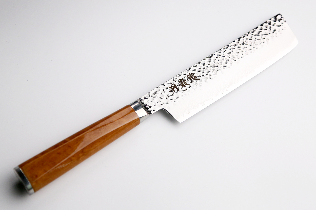 岩刃社出品-龙泉-丹严龙系列厨刀-手工厨刀中的艺术品（图ZMTM0NTkxNDYw） - 产品摄影 - 站酷设计师程一砾原创素材 - 站酷ZCOOL