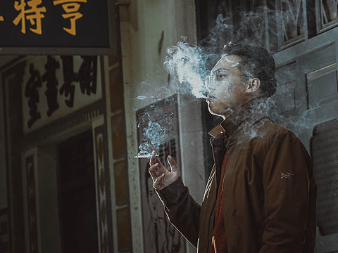 一根烟一个故事