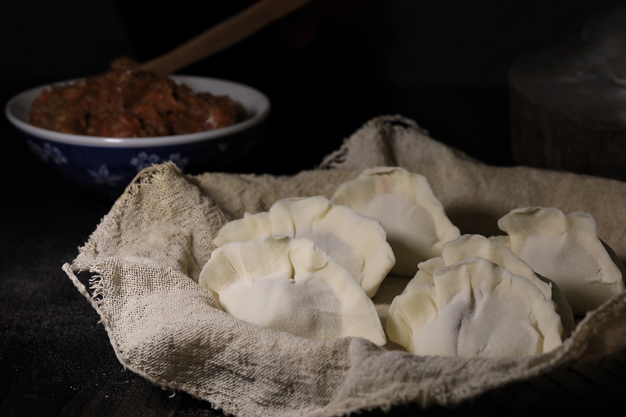 包饺子（图ZMjQxNDc3NDQ4） - 产品摄影 - 站酷设计师雁过拾光原创素材 - 站酷ZCOOL