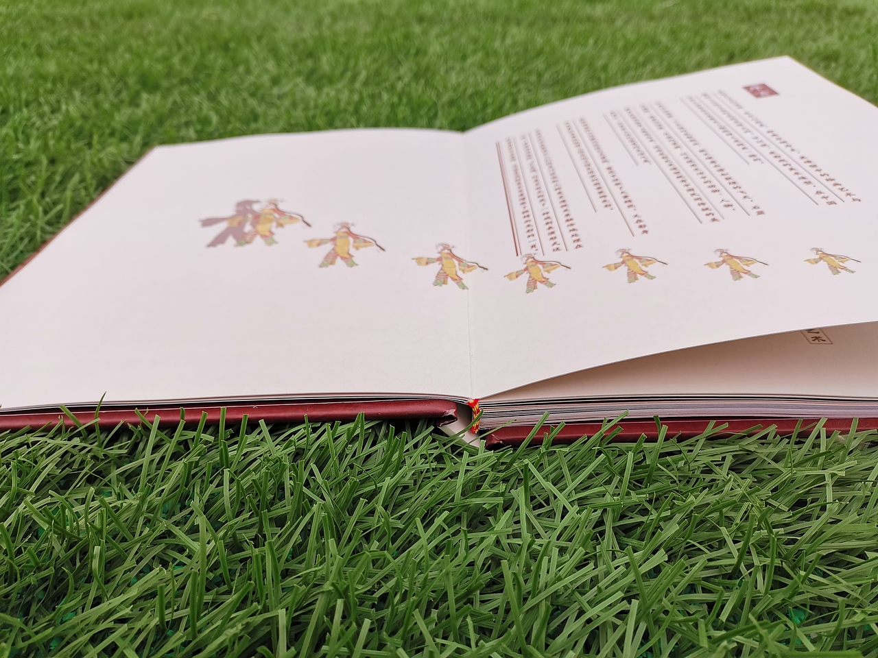 《皮影戏》书籍装帧（图ZMTg5NTg5NzU2） - 书籍/画册 - 站酷设计师小周小周不爱煮粥原创素材 - 站酷ZCOOL