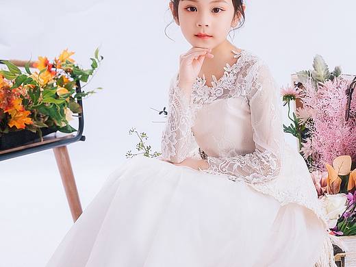 儿童写真 特别乖巧的小女孩喔