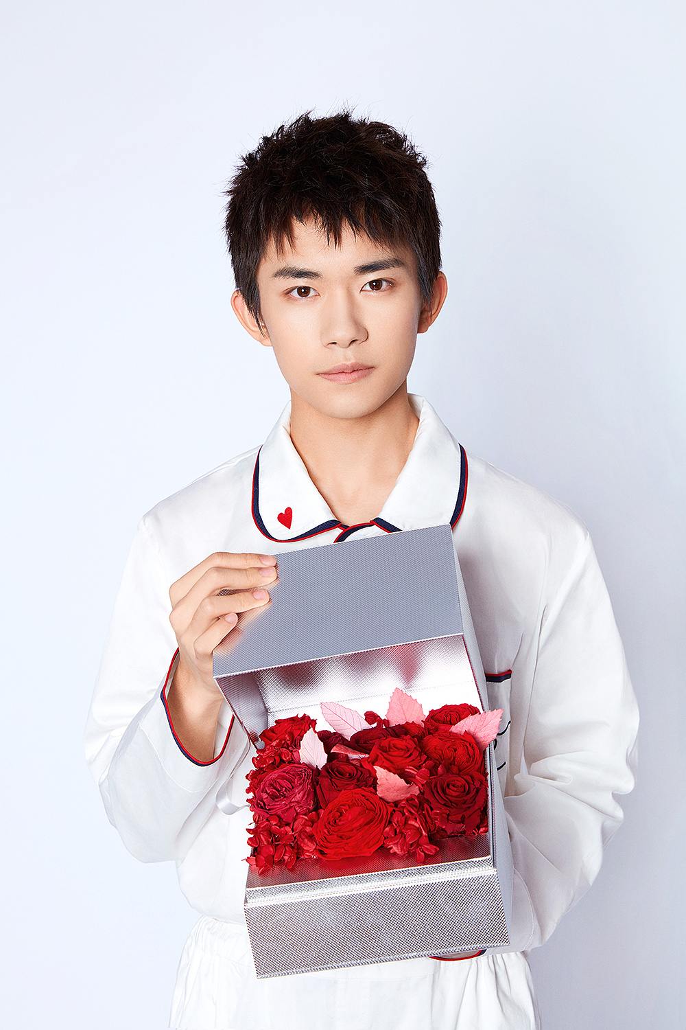 易洋千玺野兽派代言2018-2019