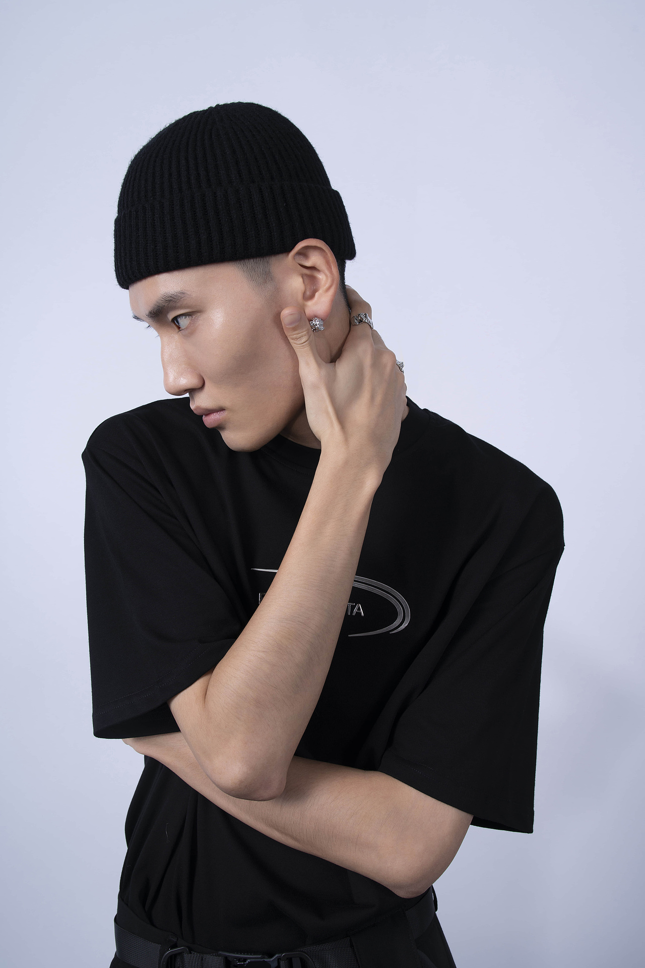 潮酷珠宝模特摄影（图ZMjc4NjcwODg0） - 产品摄影 - 站酷设计师风洲摄影原创素材 - 站酷ZCOOL