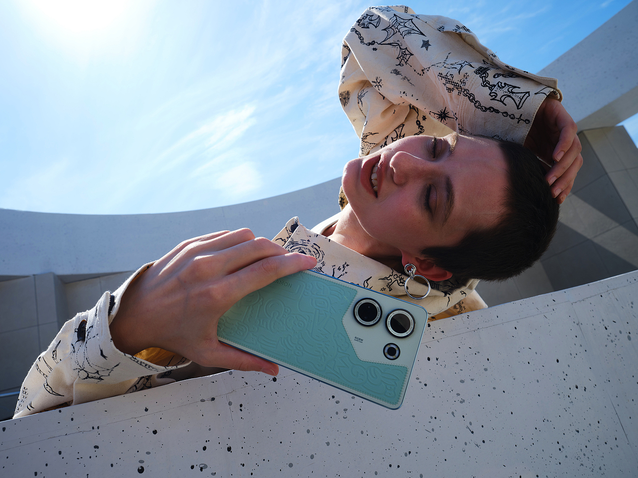 CAMON X Mr.Doodle 原图和成片 Day（图ZMzQ3MDE4MzI0） - 人像摄影 - 站酷设计师摄影师张开原创素材 - 站酷ZCOOL