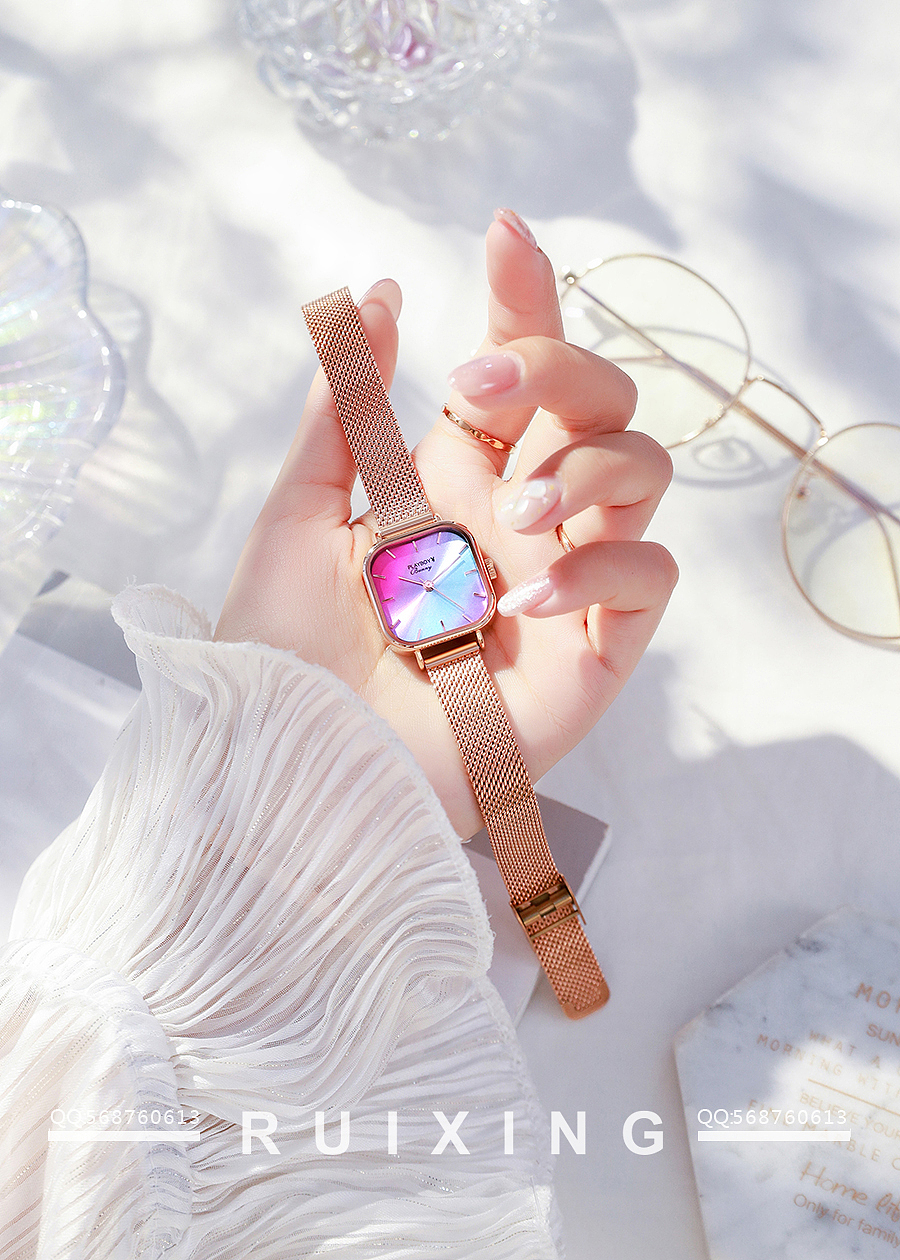 近期的一些女表手模图