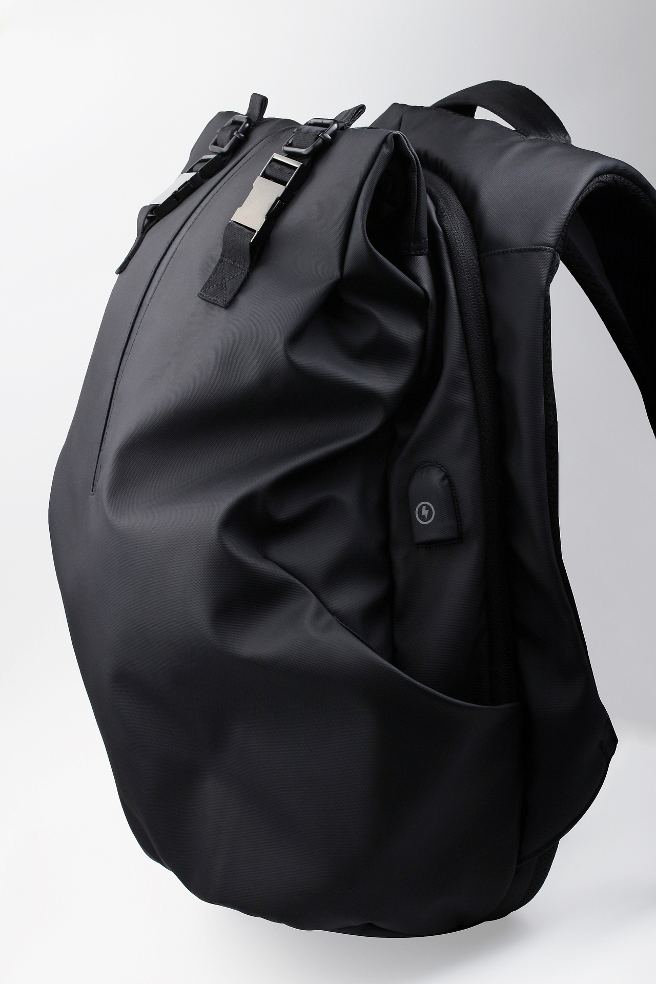 产品商拍(背包:自己画图、版型定样、拍摄、后期PS)