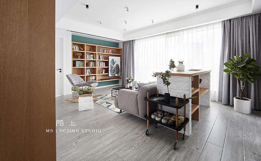 海蓝时见鲸,梦醒时见你