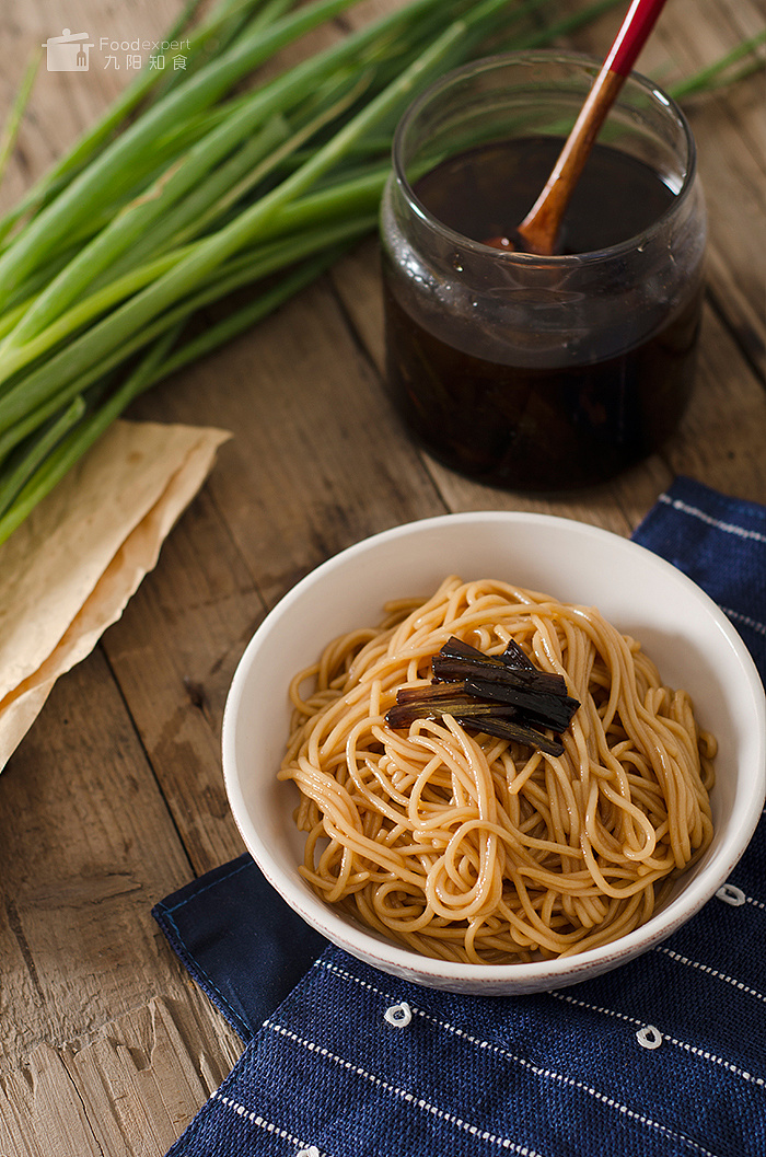 下雨天,你要吃葱油拌面