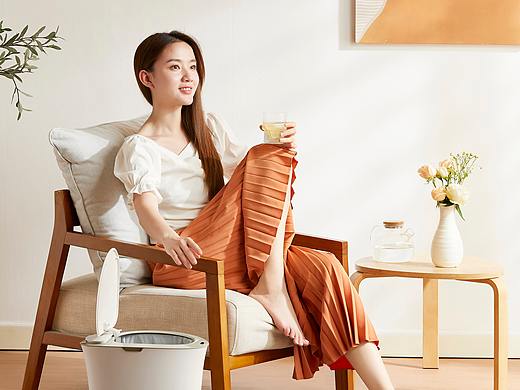智能垃圾桶「垃圾桶场景图片」奇光摄影