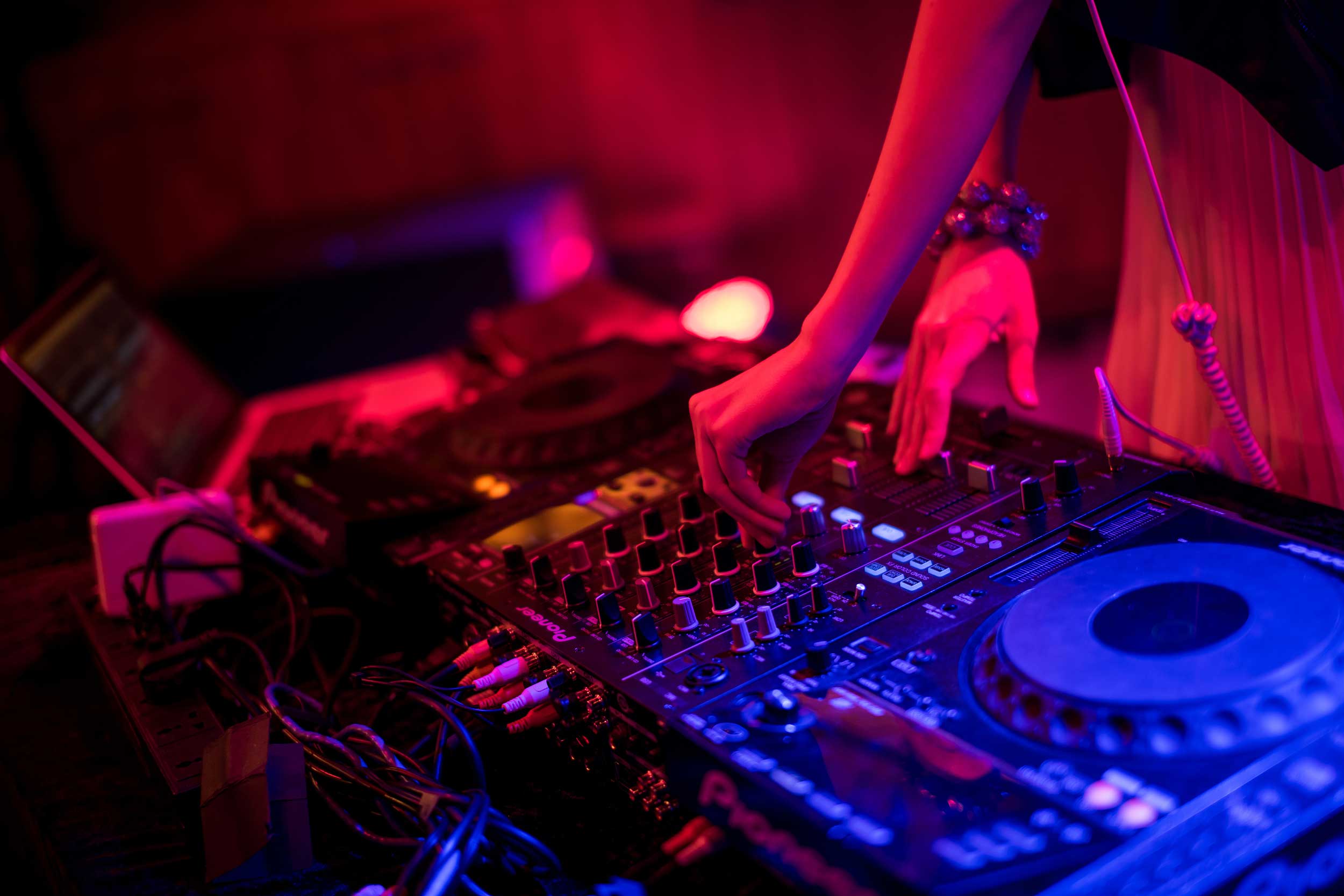 苦瓜炒鸡蛋的个人主页（背景预览） - 主页背景设置 - 站酷设计师苦瓜炒鸡蛋原创素材 - 站酷ZCOOL