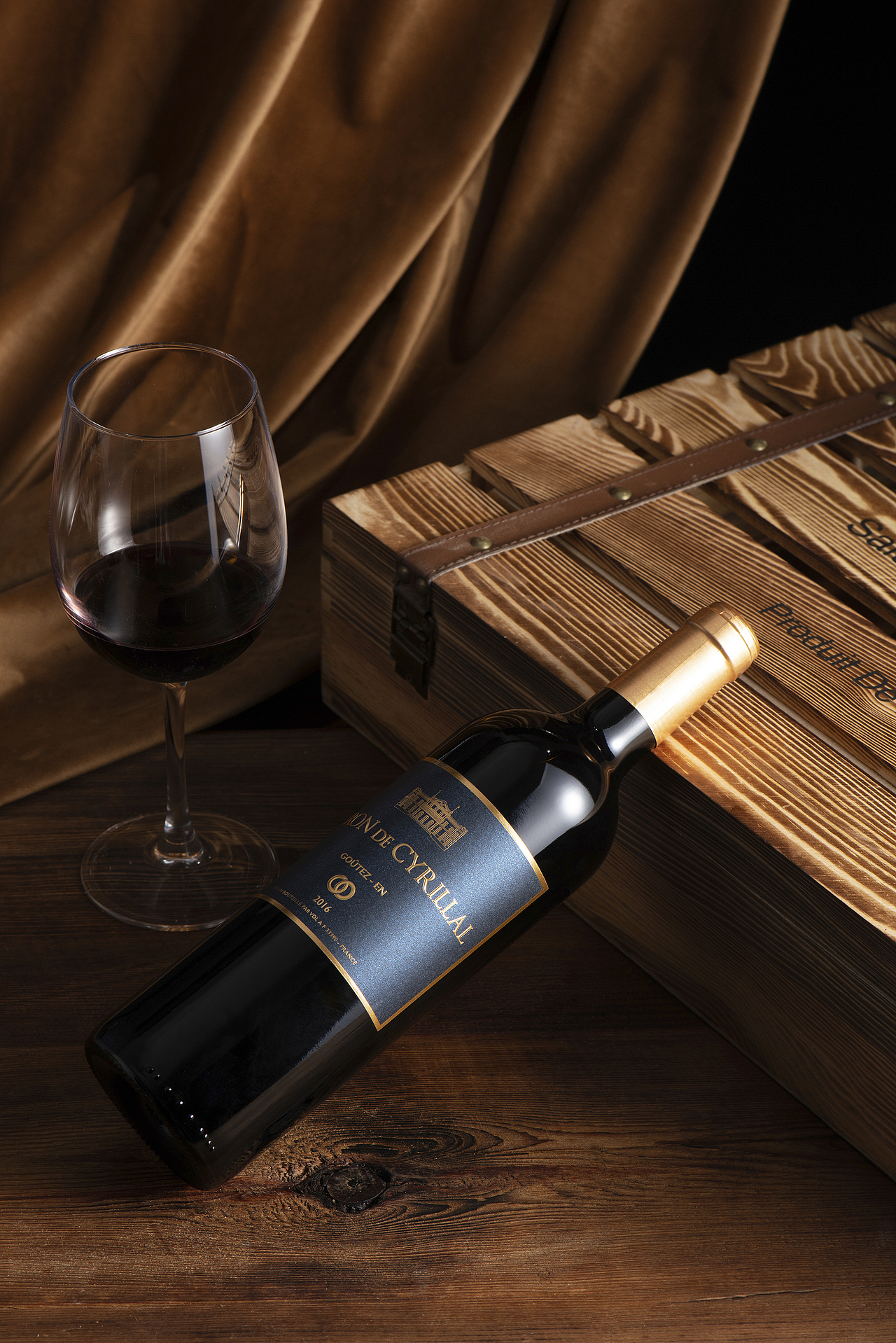 酒水摄影｜圣保利红酒 ✖️ 深白DeepWhite