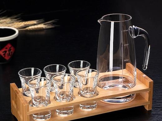 白酒杯视频拍摄