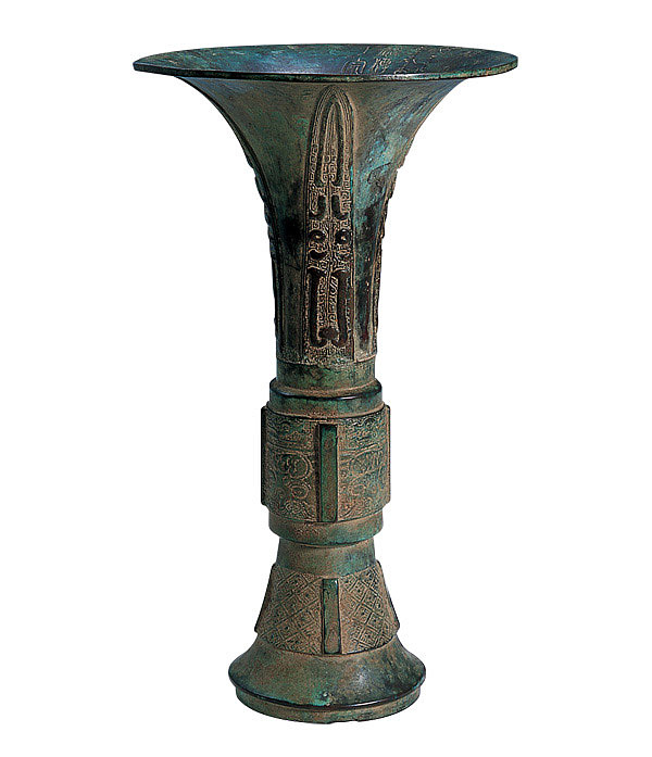 觚(读作gū),是中国古代一种用于饮酒的容器,也用作礼器。圈足,敞口,长身,口部和底部都呈现为喇叭状。觚初现于二里岗文化,到西周中期已十分罕见。盛行于商代和西周早期。