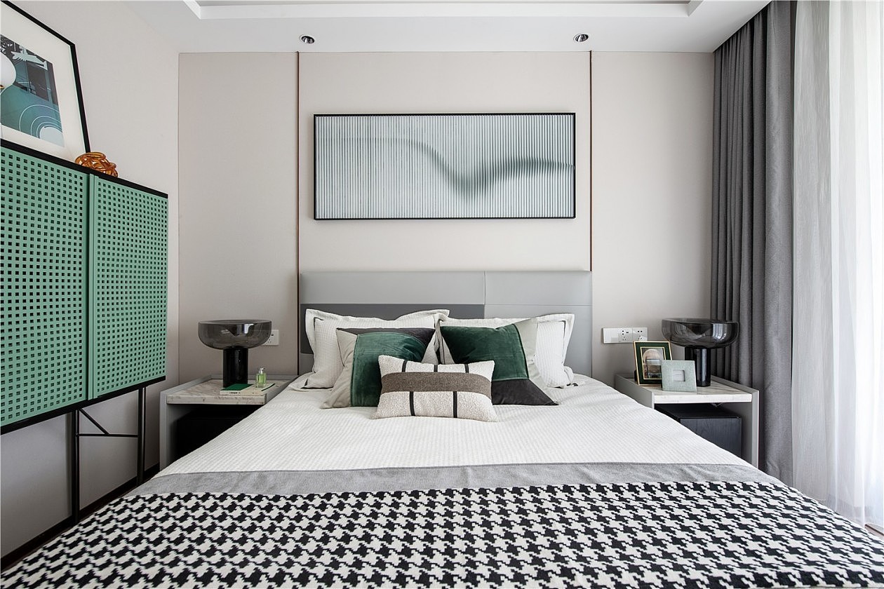 131㎡样板间,有温度的设计构建诗意生活场景