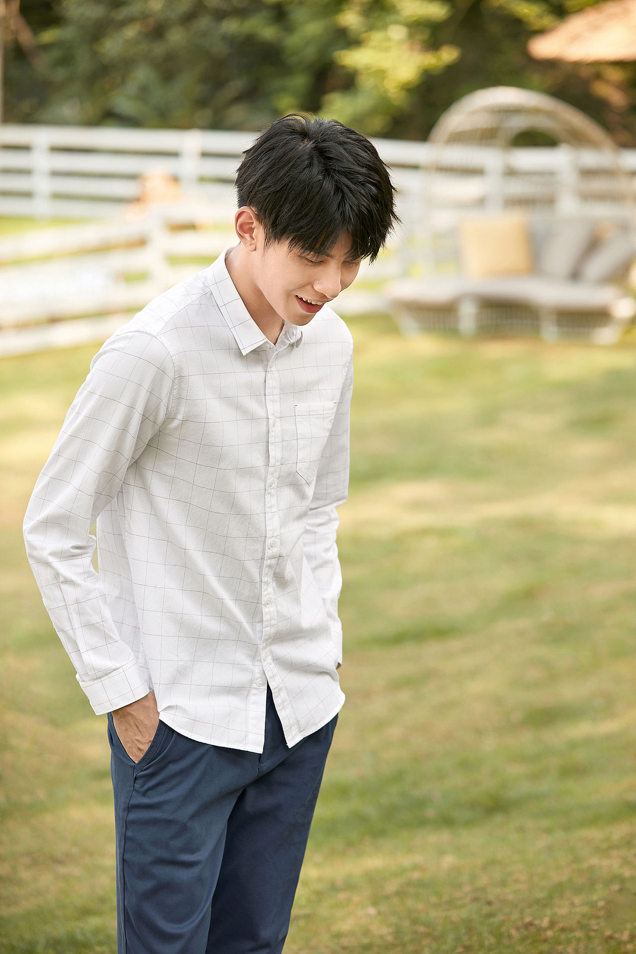 泳池，草地和羊驼（图ZMjE1MzYxMTA0） - 人像摄影 - 站酷设计师WaiTinG0417原创素材 - 站酷ZCOOL