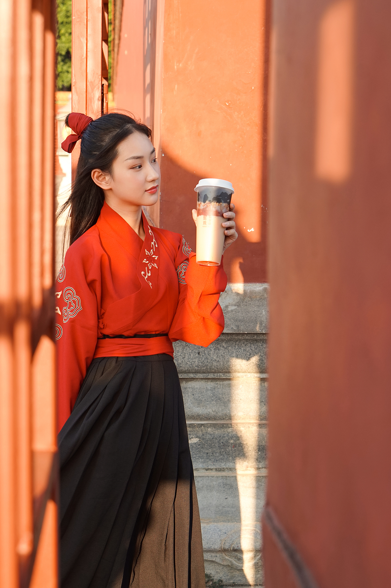 AleVision x 鹭戏烧仙草