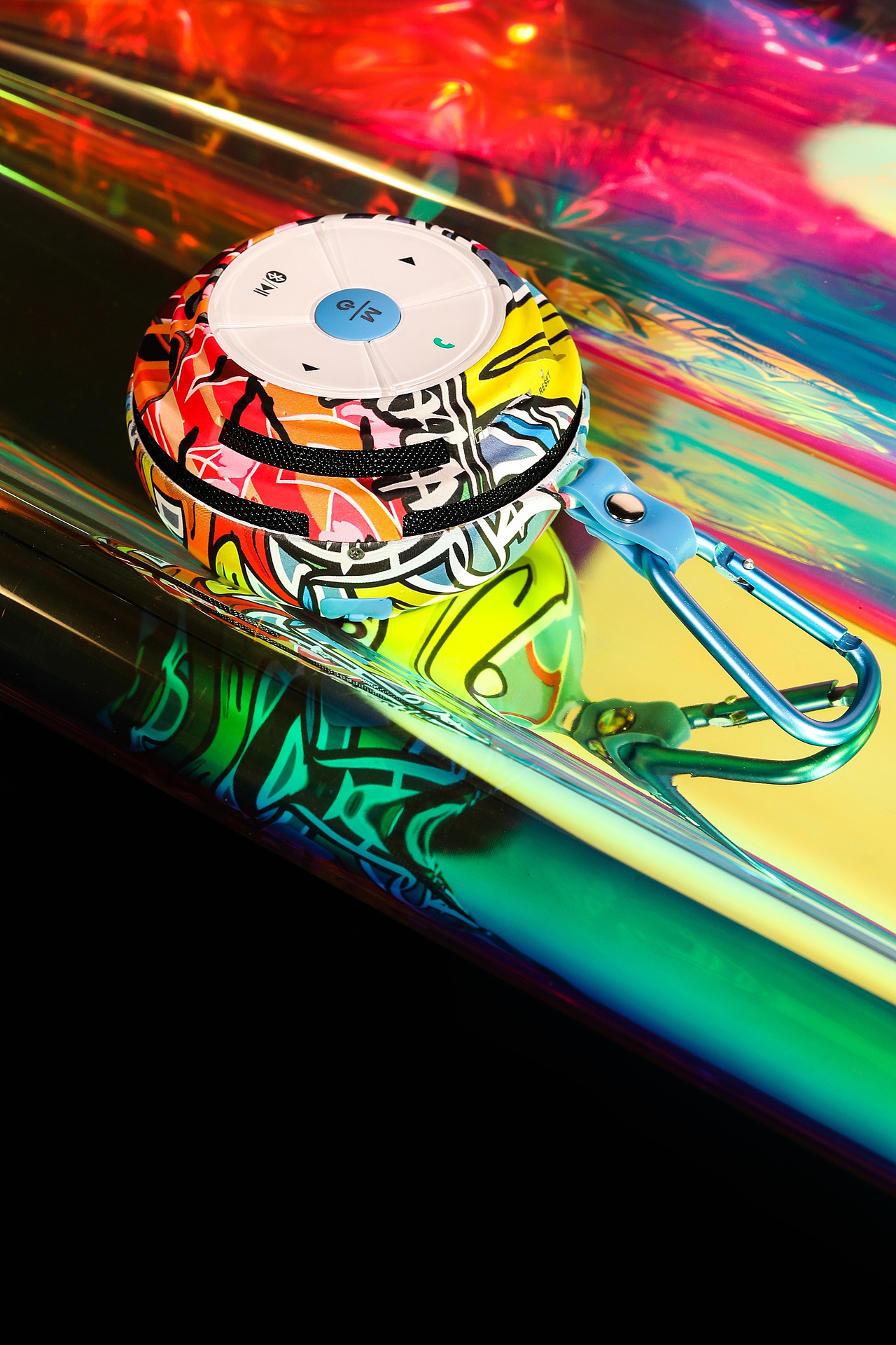 户外蓝牙音箱拍摄，涂鸦个性，年轻，创意（图ZMTE0OTMxNzg0） - 产品摄影 - 站酷设计师星图视觉原创素材 - 站酷ZCOOL