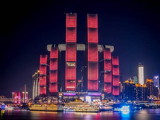 重庆朝天门来福士灯光秀