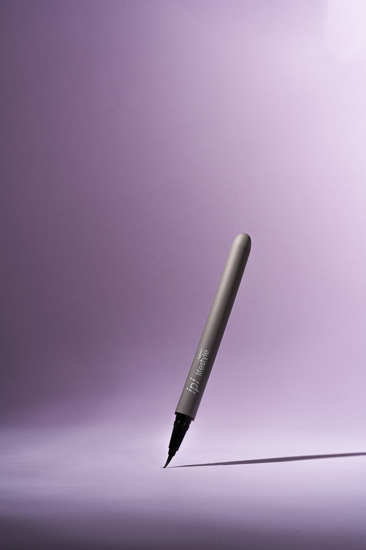 化妆品丨眼线液笔-创意拍摄（图ZMjYwNzkzOTY4） - 产品摄影 - 站酷设计师摄影师俞海洋原创素材 - 站酷ZCOOL