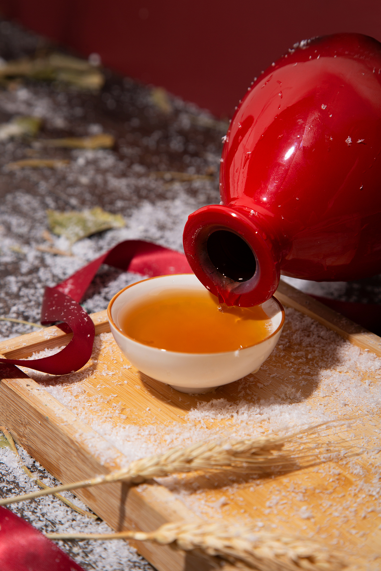 宫廷美酒（图ZMjMyNjU4MzYw） - 产品摄影 - 站酷设计师原川原创素材 - 站酷ZCOOL