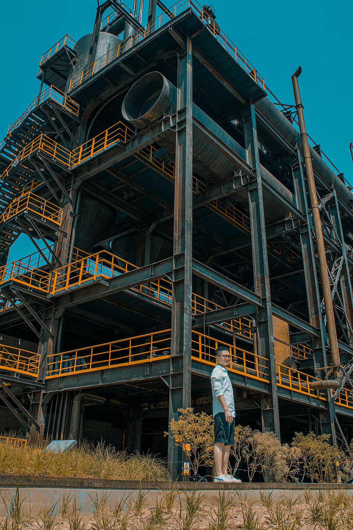 钢铁工业ins风|摄影|人像摄影|唐景词_原创作品-站酷zcool