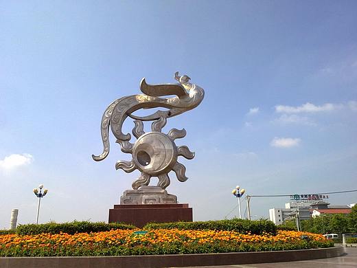 城市大型不锈钢雕塑设计定制