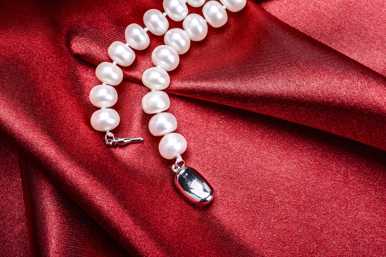 珍珠項(xiàng)鏈（圖ZODQ3Mjc2Mjg=） - 產(chǎn)品攝影 - 站酷設(shè)計(jì)師1004061675原創(chuàng)素材 - 站酷ZCOOL